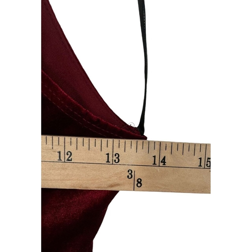 B. Darlin Juniors Red Velvet Mock Neck Fit & Flare Dress Size 3/4 - Picture 4 of 5